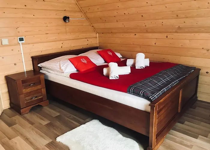 בקתה Goralskie Hawran I Muran Z Jacuzzi בוקוווינה טטז'אנסקה