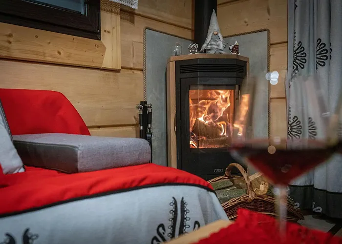 בקתה Goralskie Hawran I Muran Z Jacuzzi בוקוווינה טטז'אנסקה